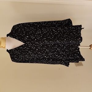 Terra &Sky SZ 0X/ 14W black multi long sleeve blouse.